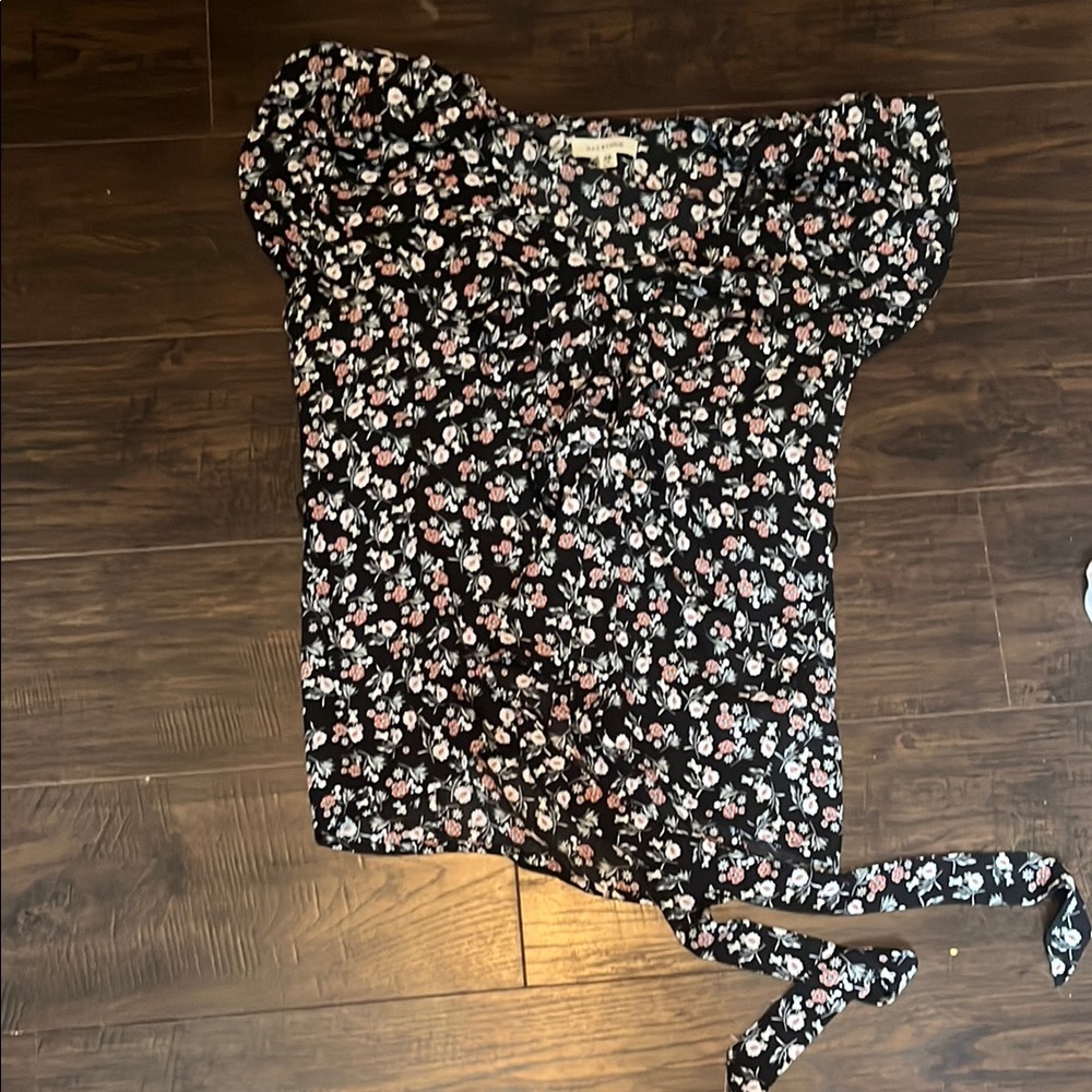 Max Studio Floral Short Sleeve Top